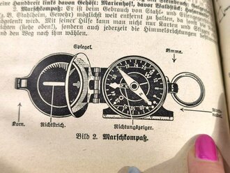 "Der Dienstunterricht im Heer - Ausgabe für den Schützen der Infanterie-Nachrichteneinheit", Jahrgang 1940, 383 Seiten, DIN A5, gebraucht, mit Wasserflecken