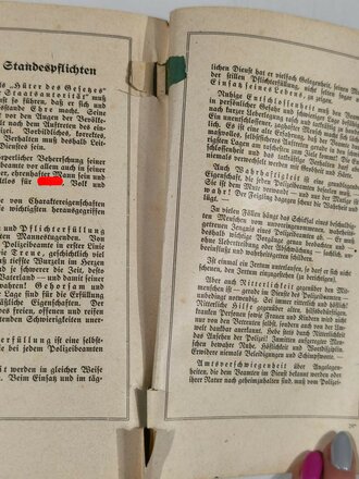 Polizei III.Reich "Waffentechnischer Leitfaden für die Ordnungspolizei" 436 Seiten, datiert 1940, gebraucht