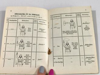 PDV. 23 "Ausbildungsvorschrift für den Feuerwehrdienst" I Teil: Der Löschangriff , datiert 1938, A6, 16 Seiten. fleckig