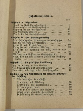 PDV. 23 "Ausbildungsvorschrift für den Feuerwehrdienst" II Teil: Der Gasschutzdienst, datiert 1939, A6, 111 Seiten. Einband lose