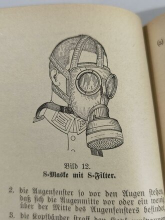 PDV. 23 "Ausbildungsvorschrift für den Feuerwehrdienst" II Teil: Der Gasschutzdienst, datiert 1939, A6, 111 Seiten. Einband lose