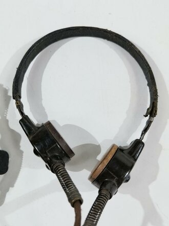 Funk Kehlkopfmikrofon mit Umschalter (Fu)b und dreipoligem Stecker in gutem Zustand, Funktion nicht geprüft