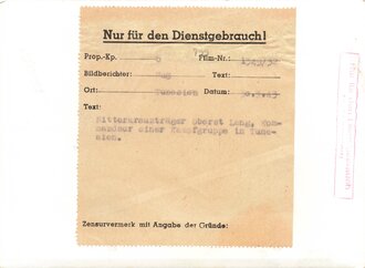 PK Aufnahme ( Propagandakompanie) "Ritterkreuzträger Oberst Lang, Kommandeur einer Kampfgruppe" 11,5 x 17,5cm