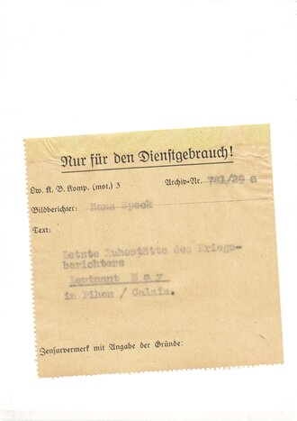 PK Aufnahme ( Propagandakompanie) "Letzte Ruhestätte des Kriegsberichters Leutnant May in Pihen / Calais" 11,5 x 17,5cm