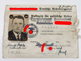 Ausweiskonvolut für einen politischen Leiter der 1929 in die NSDAP eingeteten ist.