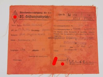 Hitler Jugend Führerausweis eines Angehörigen aus Kiel, dazu die Abnahmeberechtigung für das DJ Leistungsabzeichen