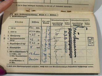 Leistungsbuch Hitler Jugend für einen Angehörigen aus Minden, eingetragenes DJ Leistungsabzeichen