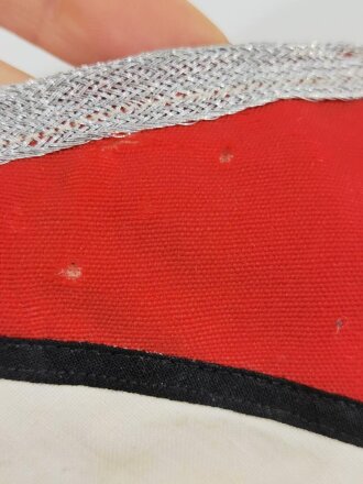 NSKK großer Stander der Motorstandarte 13/M97. Alles original vernäht, leichter Mottenschaden, Maße 57,5 x 116cm