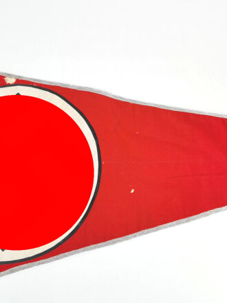 NSKK großer Stander der Motorstandarte 13/M97. Alles original vernäht, leichter Mottenschaden, Maße 57,5 x 116cm