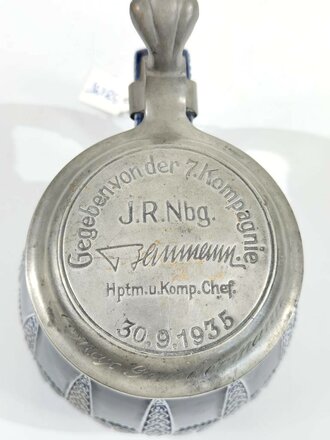 Erinnerungskrug 0,5 Liter "Gegeben von der 7.Kompagnie J.R. Nbg 30.9.1935 ". Unbeschädigt, gebraucht