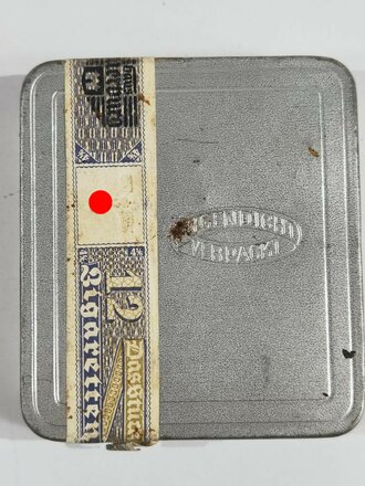Güldenring Zigarettendose klein , Steuerbanderole mit Hakenkreuz