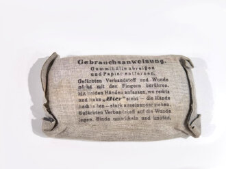 Verbandpäckchen Wehrmacht für die Tasche in der Feldbluse bzw. den Verbandkasten. Grosses Modell datiert 1943