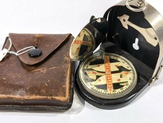 Bezard Kompass, es handelt sich hier wohl um das Armeemodell 1910 in Tasche