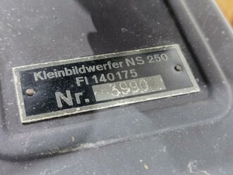 Luftwaffe Kleinbildwerfer NS250, Fl 140175. Kasten aussen...