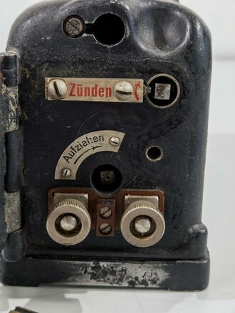 Glühzündapparat 26 der Wehrmacht datiert 1934. Originallack, Funktioniert .