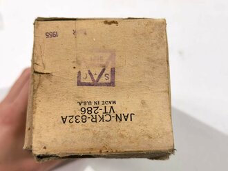 U.S. Army 1945 dated Tube JAN-CKR-832A, 2 pcs in original box,  not tested