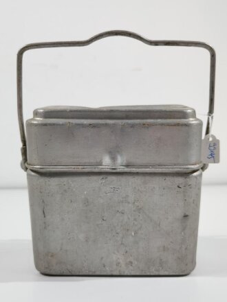 Frankreich, 1939 datiertes Kochgeschirr aus Aluminium