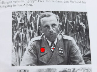 "Die Ritterkreuzträger der Waffen-SS" von E.G. Krätschmer mit 1008 Seiten. leicht gebraucht