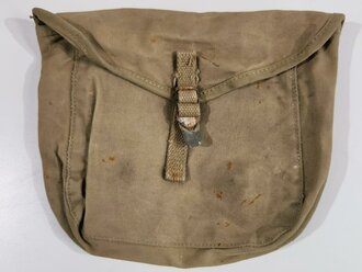 U.S. WWII meat can pouch