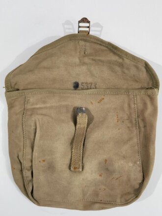 U.S. WWII meat can pouch