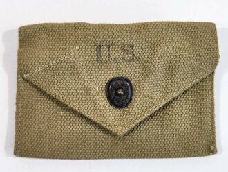 U.S. 1943 dated first aid pouch in very good condition