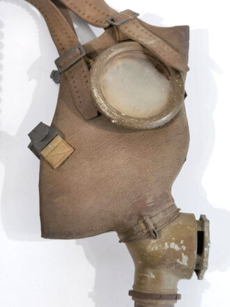 Belgien 2.Weltkrieg, Gasmaske AG15 mit langem Schlauch. Weiches Gummi, guter Gesamtzustand