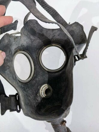 Belgien 2.Weltkrieg, Gasmaske E2 für Zivilschutz . Weiches Gummi, guter Gesamtzustand
