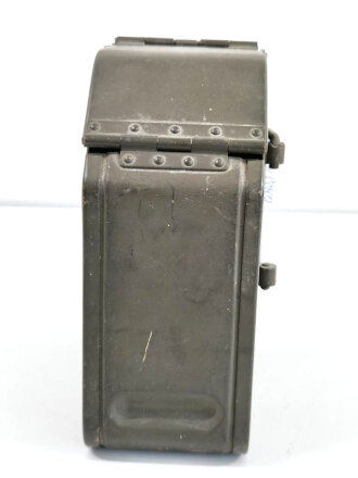 Patronenkasten 36 der Wehrmacht datiert 1940. Originallack, guter Zustand
