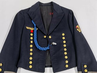 Kriegsmarine, Paradejacke für einen Signalmaat mit Schützenschnur.  Leicht getragenes Kammerstück in gutem Zustand