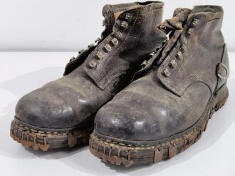 Paar Bergschuhe für Angehörige der Gebirgstruppe. Ungetragenes Paar , Sohlenlänge 33,5cm. Nicht Kammermäßiges, Privat beschafftes  Paar, Nicht gereinigt