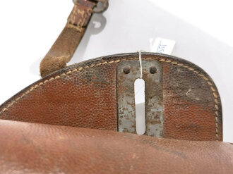 Packtasche für Berittene datiert 1942. leder weich, aus der Form geraten, leicht zu verbessern