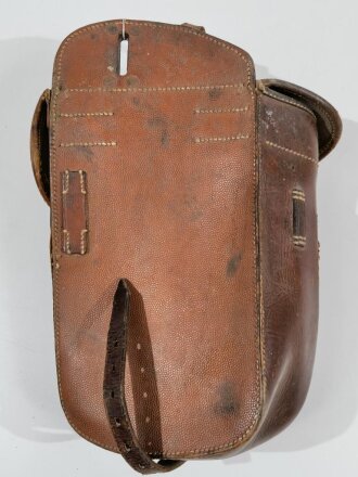 Packtasche für Berittene datiert 1942. leder weich, aus der Form geraten, leicht zu verbessern