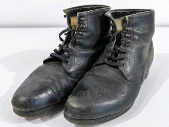 Paar Halbschuhe aus der Zeit des 2.Weltkrieg. Ungereinigtes Paar, Sohlenlänge 29cm