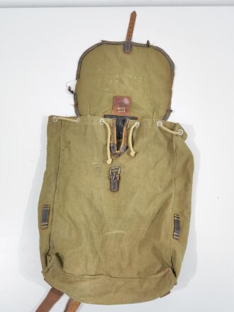 Rucksack für Artillerie Wehrmacht, stark getragenes Stück