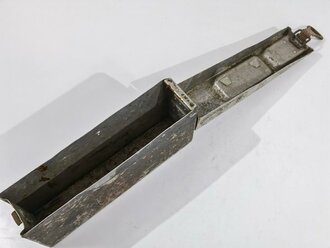 Gurtkasten für Maschinengewehr Wehrmacht aus Aluminium, datiert 1939. Originallack