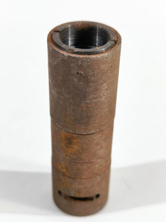 Teil eines Zielfernrohr Z.F. 1x11° für 3,7cm Panzerabwehrkanone 36 der Wehrmacht. unsaubere Durchsicht