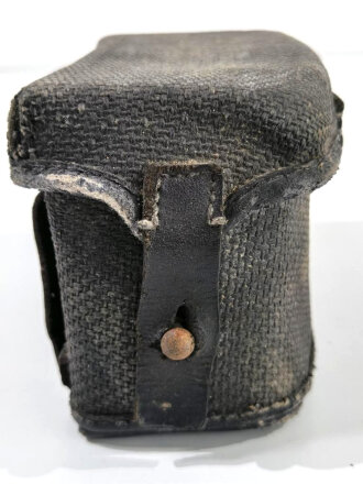 1.Weltkrieg, Koppeltasche für Sanitätspersonal aus Ersatzmaterial, datiert 1918. Ungereinigtes Stück