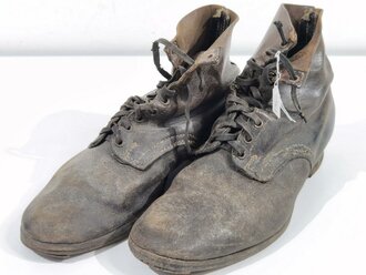 Paar Halbschuhe für Mannschaften der Wehrmacht. Vorschriftsmäßiges Paar, ungereinigt. Sohlenlänge 28,5cm