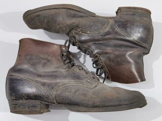 Paar Halbschuhe für Mannschaften der Wehrmacht. Vorschriftsmäßiges Paar, ungereinigt. Sohlenlänge 28,5cm