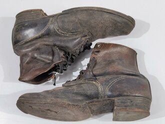 Paar Halbschuhe für Mannschaften der Wehrmacht. Vorschriftsmäßiges Paar, ungereinigt. Sohlenlänge 28,5cm