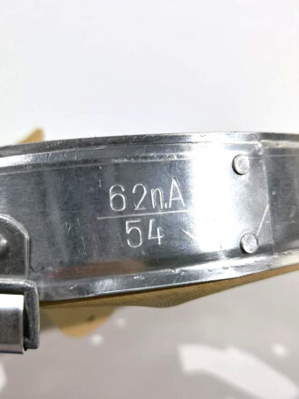 REPRODUKTION ,Stahlhelm Innenfutter Wehrmacht Modell 1935. Aluminiumring, Herstellerstempel  und Datum1938.  Kopfgrösse 54 für Glockengrösse 62. Sie erhalten 1 ( ein ) Stück