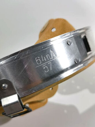 REPRODUKTION ,Stahlhelm Innenfutter Wehrmacht Modell 1935. Aluminiumring, Herstellerstempel  und Datum1938.  Kopfgrösse 57 für Glockengrösse 64. Sie erhalten 1 ( ein ) Stück