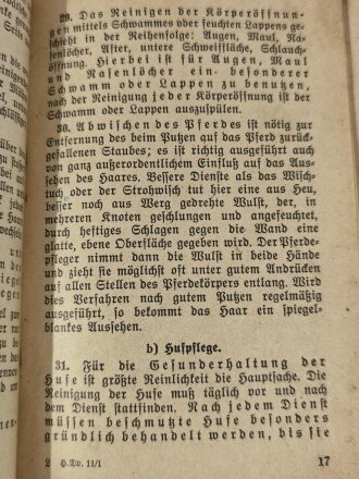 H.Dv.11/1 "Das Truppenpferd"  Heft 1: Pferdepflege, Stallpflege, Füttern und Tränken, Berlin 1937, 68 Seiten, stark gebraucht