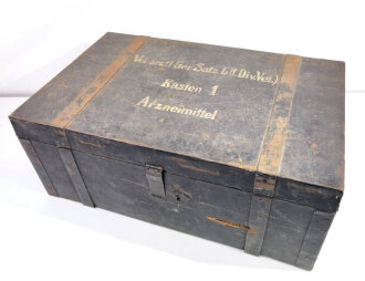 Kasten "Veterinär arztliches Gerät Satz b Kasten 1 Arzneimittel" Wehrmacht. Originallack, Maße 81 x 50 x 33cm
