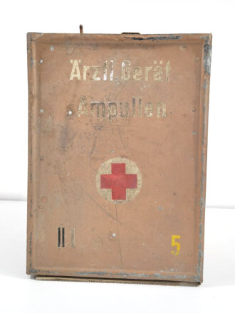 Gebirgs Sanitätskasten datiert 1944. Originallack,...