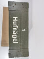 Transportkasten für Hufnägel der Wehrmacht. Überlackiertes Stück., 2 Pack Hufnägel enthalten, ob es sich dabei um Wehrmachtsproduktion handelt kann ich nicht sagen