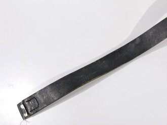 Koppel für Angehörige der Hitlerjugend , spätes Zinkschloss  RZM M4/72. An zugehörigem, geschwärzten Koppelriemen, Gedsamtlänge 87cm