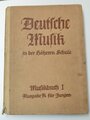 "Deutsche Musik in der Höheren Schule Musikbuch I Ausgabe A für Jungen", Hannover, 1942, 2. Aufl., 303 Seiten, Einband leicht beschädigt