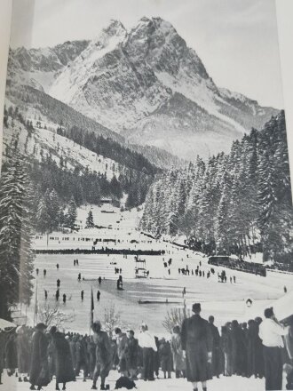 "Olympia 1936" - Band 1 Die Olympischen Spiele 1936 in Berlin und Garmisch-Partenkirchen,  keine Bilder eingeklebt!, 127 Seiten, stockfleckig