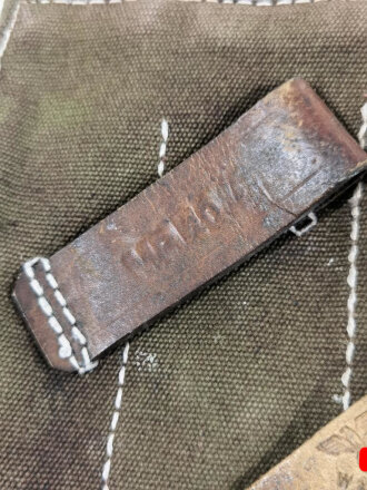 Paar Magazintaschen für MP40 der Wehrmacht, neuzeitliche REPRODUKTION, künstlich gealtert